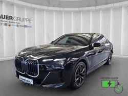 Schwarz Gebraucht 2024 BMW i7 M Sport Limousine | 87.990 €