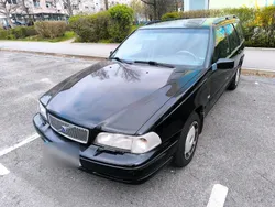 Schwarz Gebraucht 1999 Volvo V70 Kombi | 2.500 € (Fairer Preis)