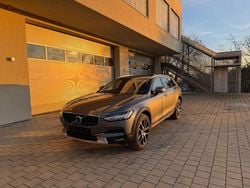 Grau Gebraucht 2019 Volvo V90 CC Kombi | 33.500 € (Fairer Preis)