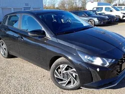 Schwarz Neu 2025 Hyundai i20 Select Kleinwagen | 19.688 € (Fairer Preis)