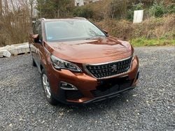 Braun Gebraucht 2017 Peugeot 3008 Allure SUV | 11.000 € (Guter Preis)