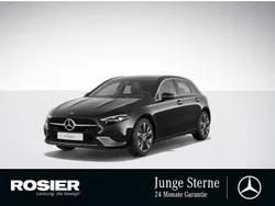 Schwarz / kosmosschwarz Gebraucht 2024 Mercedes A180 Advanced Plus Limousine | 30.910 € (Fairer Preis)
