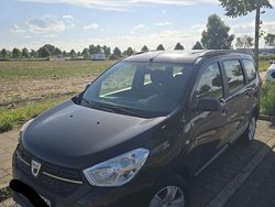 Schwarz Gebraucht 2017 Dacia Lodgy Van / Kleinbus | 4.900 € (Teuer)