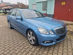 Blau Gebraucht 2009 Mercedes E250 Kombi | 8.900 € (Teuer)