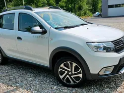Weiß Gebraucht 2019 Dacia Sandero Stepway Kleinwagen | 6.600 € (Guter Preis)