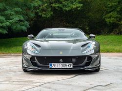 Grau Gebraucht 2022 Ferrari 812 Cabrio | 462.500 € (Etwas zu teuer)