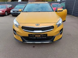 Gold Gebraucht 2020 Kia XCeed Launch Edition SUV | 14.000 € (Guter Preis)