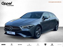 Mountaingrau met. Gebraucht 2024 Mercedes CLA200 Shooting Brake AMG line Kombi | 32.999 €