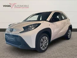 Super white 2 Neu 2025 Toyota Aygo Business Edition Kleinwagen | 15.780 €