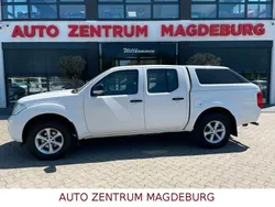 Weiß Gebraucht 2015 Nissan Navara XE Abholung | 24.950 €