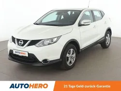 Weiß Gebraucht 2016 Nissan Qashqai Acenta SUV | 14.890 € (Etwas zu teuer)
