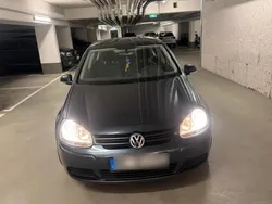 Blau Gebraucht 2006 VW Golf V Limousine | 2.900 € (Etwas zu teuer)