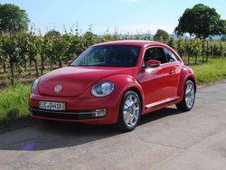 Rot Gebraucht 2013 VW Beetle Design Limousine | 5.400 € (Fairer Preis)