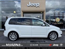 Weiß Gebraucht 2009 VW Touran Highline Van / Kleinbus | 10.890 €