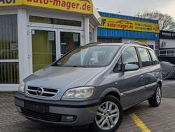 Silber Gebraucht 2004 Opel Zafira Elegance Van / Kleinbus | 950 € (Superpreis)