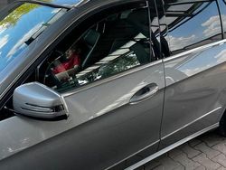 Grau Gebraucht 2011 Mercedes E220 Kombi | 9.500 € (Fairer Preis)