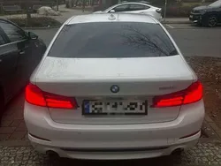 Weiß Gebraucht 2019 BMW 520 Sport Line Limousine | 35.000 € (Teuer)