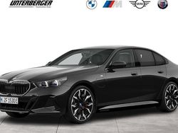 Saphirschwarz Gebraucht 2025 BMW 550e M Sport Limousine | 74.890 € (Etwas zu teuer)