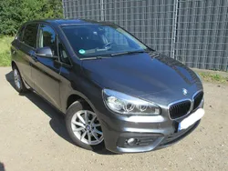 Grau Gebraucht 2017 BMW 220 Active Tourer Advantage Van / Kleinbus | 13.400 € (Guter Preis)