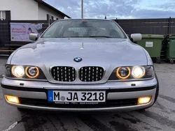 BMW 523