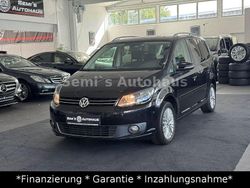 Schwarz Gebraucht 2015 VW Touran Cup Van / Kleinbus | 8.990 € (Etwas zu teuer)