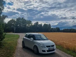 Weiß Gebraucht 2010 Suzuki Swift Club Limousine | 3.900 € (Etwas zu teuer)