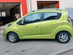 Grün Gebraucht 2011 Chevrolet Spark Kleinwagen | 3.200 € (Etwas zu teuer)