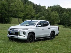 Weiß Gebraucht 2021 Mitsubishi L200 Abholung | 35.000 € (Teuer)