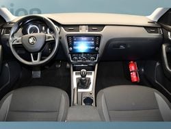 Grau Gebraucht 2020 Skoda Octavia Kombi | 17.449 € (Fairer Preis)
