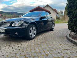 Schwarz Gebraucht 2005 Mercedes C200 Limousine | 3.999 € (Teuer)