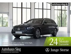 Obsidianschwarz Gebraucht 2021 Mercedes E220 Avantgarde Kombi | 31.864 € (Fairer Preis)