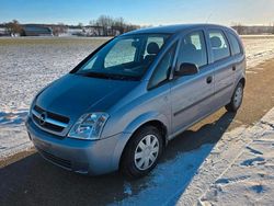 Grau Gebraucht 2004 Opel Meriva Van / Kleinbus | 1.880 € (Guter Preis)