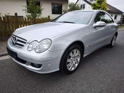 Silber Gebraucht 2007 Mercedes CLK200 Elegance Coupé | 4.999 € (Fairer Preis)