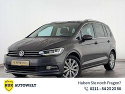 Grau Gebraucht 2016 VW Touran Highline Van / Kleinbus | 16.960 € (Guter Preis)