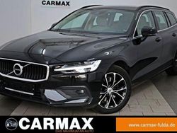 Onyx black / metallic (metallic) Gebraucht 2021 Volvo V60 Momentum Kombi | 24.500 € (Fairer Preis)