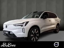 Crystal white / metallic Gebraucht 2025 Volvo EX90 Performance SUV | 90.990 € (Guter Preis)