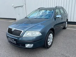 Grau Gebraucht 2006 Skoda Octavia Kombi | 4.990 € (Teuer)