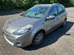 Grau Gebraucht 2012 Renault Clio IV Limousine | 2.290 € (Superpreis)