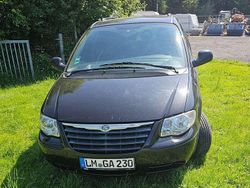 Schwarz Gebraucht 2005 Chrysler Voyager Van / Kleinbus | 6.900 €