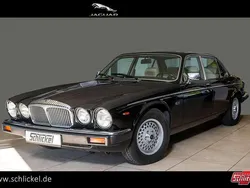 Schwarz Gebraucht 1988 Jaguar XJ12 Limousine | 11.460 €