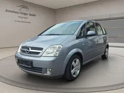 Silber Gebraucht 2003 Opel Meriva Cosmo Van / Kleinbus | 4.380 € (Etwas zu teuer)