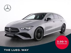 Grau Gebraucht 2025 Mercedes CLA180 Shooting Brake AMG Kombi | 37.300 €