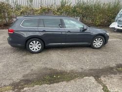 Grau Gebraucht 2017 VW Passat Comfortline Kombi | 9.650 € (Superpreis)