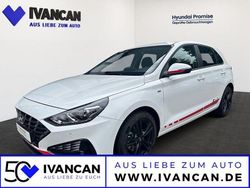 Serenity white Gebraucht 2024 Hyundai i30 Trend Limousine | 25.990 € (Fairer Preis)