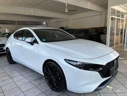 Weiß Gebraucht 2020 Mazda 3 Selection Limousine | 18.200 € (Fairer Preis)