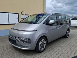Silber Neu 2025 Hyundai Staria Comfort Van | 46.449 €