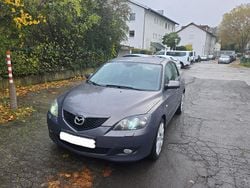 Grau Gebraucht 2006 Mazda 3 Inclusive Kleinwagen | 2.800 € (Fairer Preis)