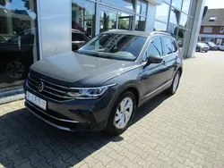 Grau Gebraucht 2021 VW Tiguan Elegance SUV | 27.990 € (Fairer Preis)