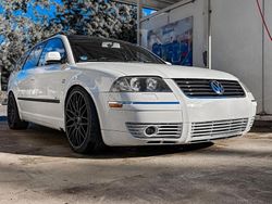 Weiß Gebraucht 2001 VW Passat Basis Kombi | 3.000 €