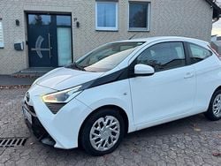 Weiß Gebraucht 2019 Toyota Aygo Kleinwagen | 6.100 € (Superpreis)